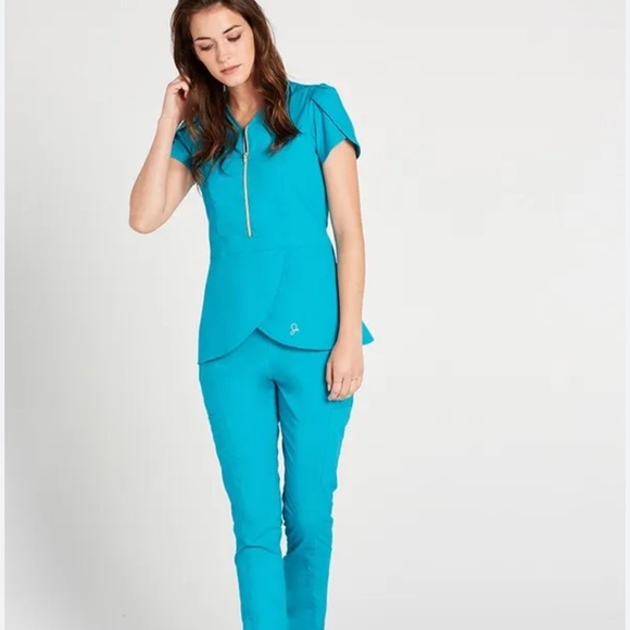 First picture is not the color I have. I have teal small top and medium bottoms - Picture 1 of 5
